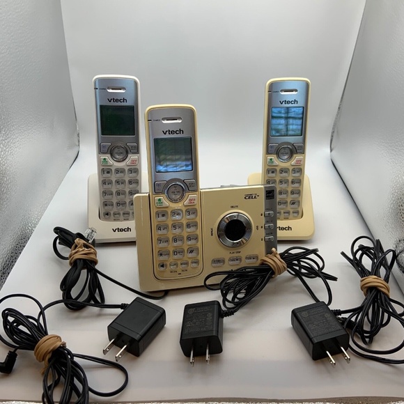 Vtech DS6722-3 Connect To Cell 3-Handset Digital Answering System - Picture 7 of 12
